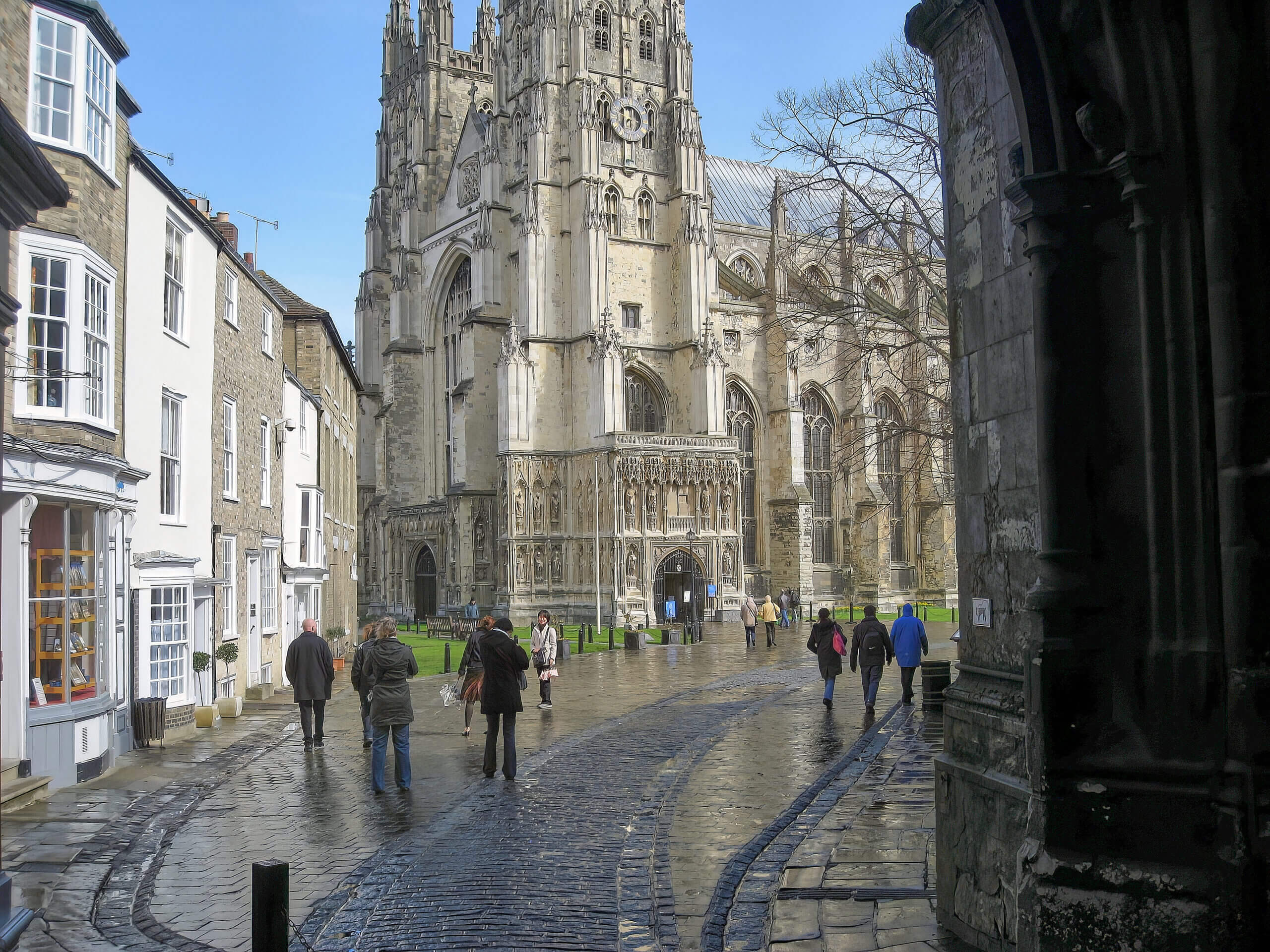 Canterbury street leading up to the cathedral